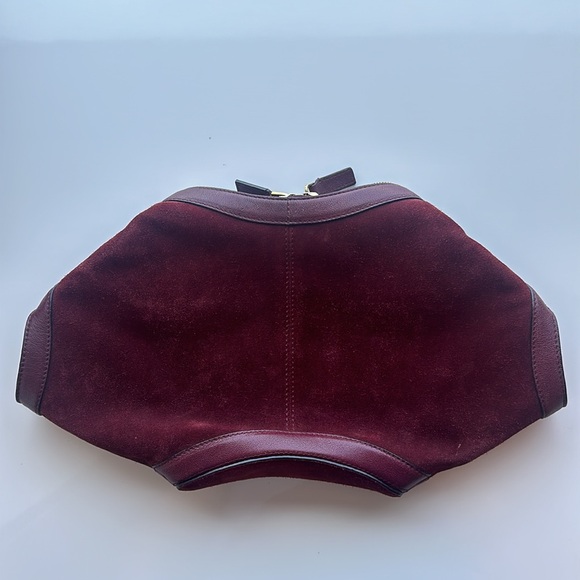 Alexander McQueen Burgundy Suede Cluth - Picture 3 of 5